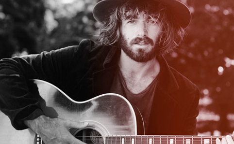 angus-stone-2012