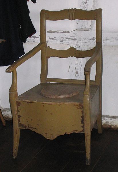 412px-Toilet chair