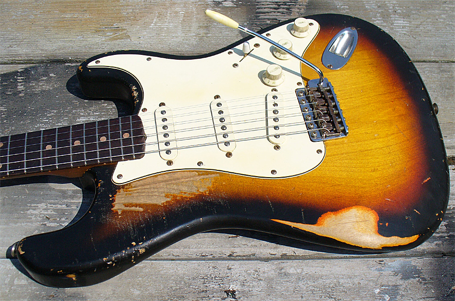 Bilder-Thread QAM76z FRUSCIANTE-FENDER-STRATOCASTER-A53