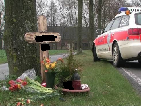 UnfallFrauvorKreuz OSF1vs