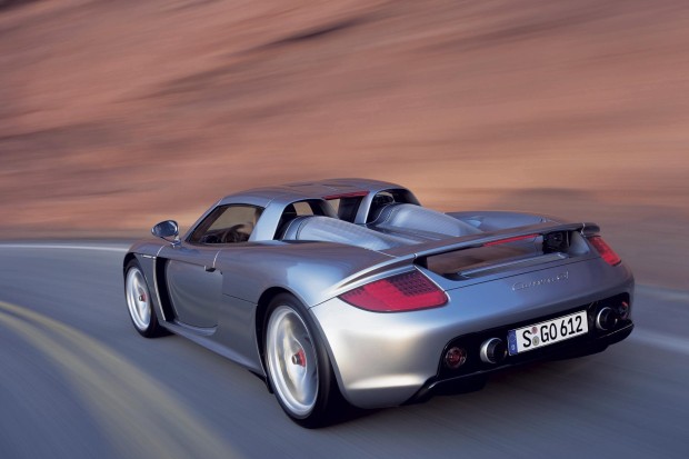 Porsche-Carrera-GT-8-
