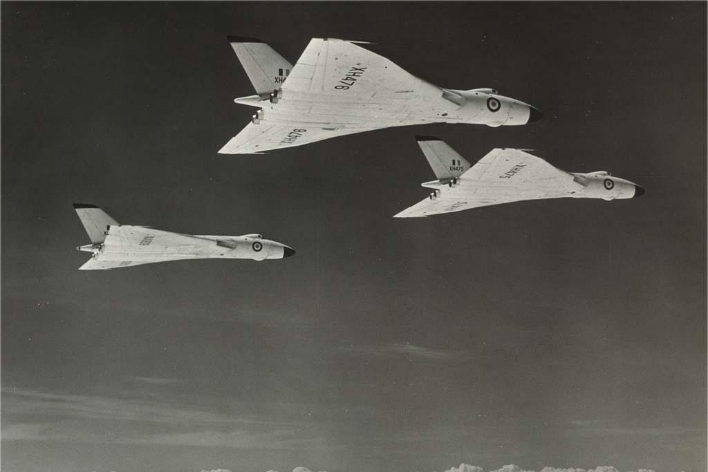 avro-vulcan-formation.jpg.4025790